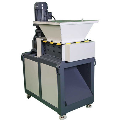 Gemakkelijk onderhoud Veilig Twin Shaft Shredder Machine / Waste Shredder Machine voor recycling