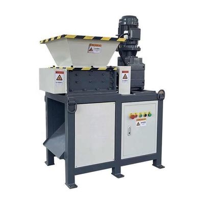 Machines voor het versnipperen van zware kunststof