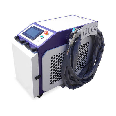 Draagbare machine voor het laseren van metalen met een laser